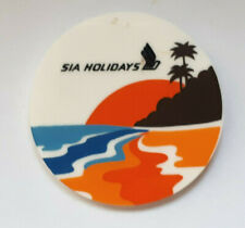 SIA Holidays - Singapore Holidays - Plastic Badge 1990's