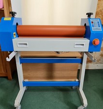 Electric 650 Cold Laminator and 2x rolls of laminate