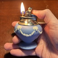 Vintage Ronson 1954 Wedgwood