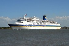 rp06103 - Cruise Liner - Pacific Star , built 1981 ex Tropicale - print 6x4