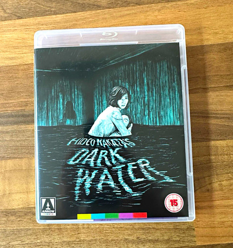 Arrow video dark water - video,