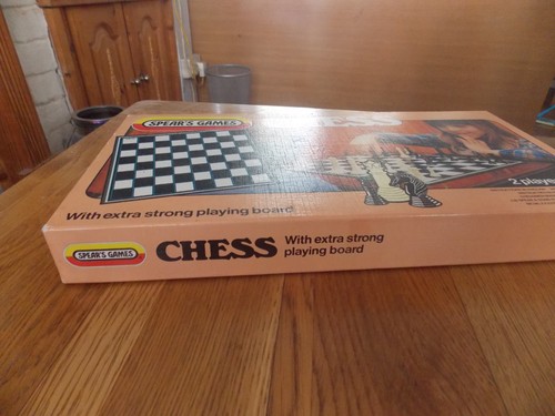 Spears vintage chess set hong - spears,