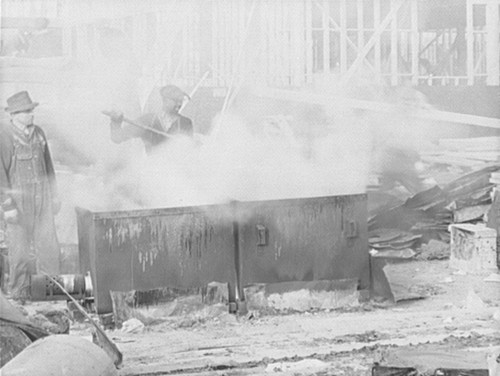 1941 photo melting - 8", 10"