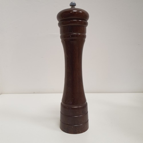 Wooden pepper mill grinder - wooden,