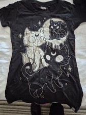 cupcake cult tshirt with moon