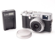 Fujifilm X100 12.3MP Digital Camera - Silver ***Good Overall Condition***