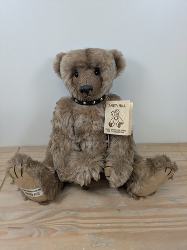 Artist teddy bear brindley - artist, by