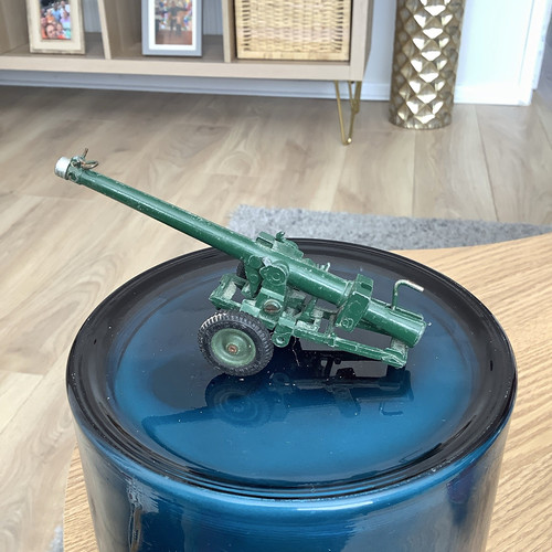 Green diecast military - diecast, field
