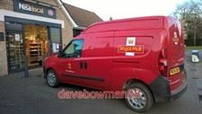 PHOTO  ROYAL MAIL VAN OUTSIDE