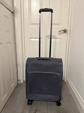 Tripp Grey Soft Shell Suitcase 4 Wheels Spinner Carry Oh In Good Condition