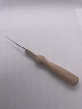 1 x Felting Needle with Wooden Handle Holder - Needlefelting, Craft