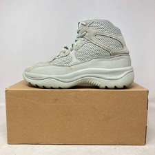 Size 9.5 Men adidas Yeezy