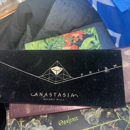 Anastasia beverly hills prism - beverly,
