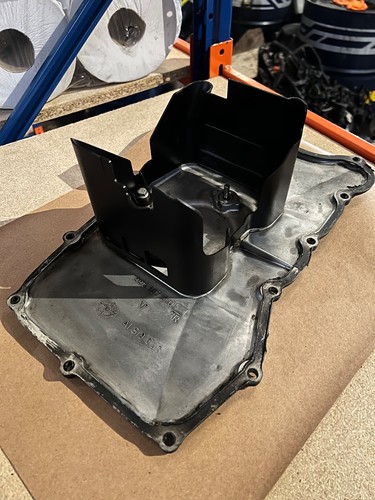 996 engine sump - (1998),