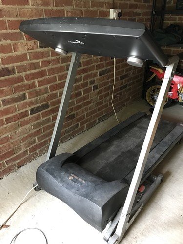 Roger black treadmill - black,