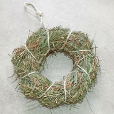 Meadow Hay Ring Doughnut Chew