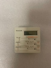 Honeywell St699 B1002 – No Box/backplate, Light Marks,  Read Description