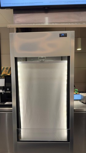 True multideck fridge - true,