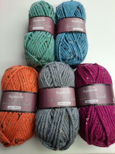 Super chunky yarn - super,