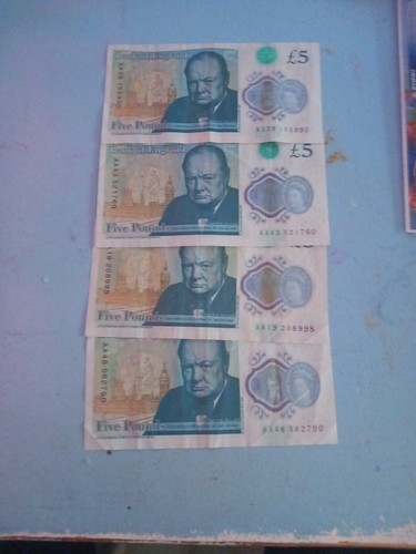 Five pound note - aa,