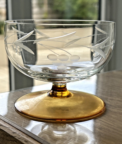 Amber glass stem - amber, etched