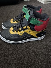 Travel Fox Hi-Top Troop 33 Trainers black red green yellow Size 7 Trainers