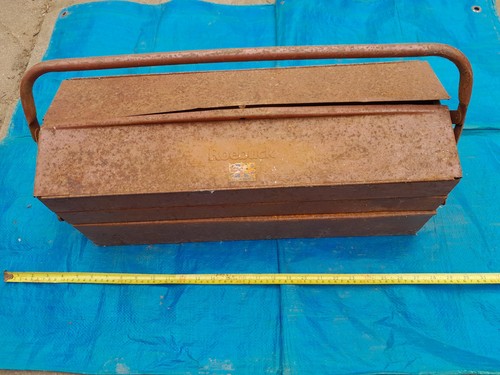 Roebuck toolbox slightly - , (slightly