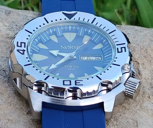 Sea monster diver watch - sea,