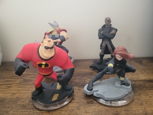 Disney infinity figures bundle - infinity,