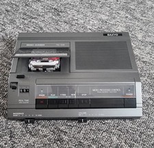 VINTAGE  SANYO TRC-7600