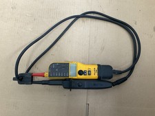 Fluke T130 Voltage &