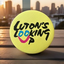Vintage Luton’s Looking Pin