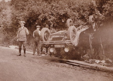 1920s Photo British Car Crash Accident Policeman Early Motorcar WW8624 Wiltshire