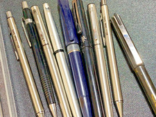 Job Lot of 10 PENTEL  writing instruments -  n010