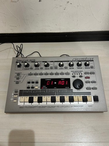 Roland 303 sequencer - roland,