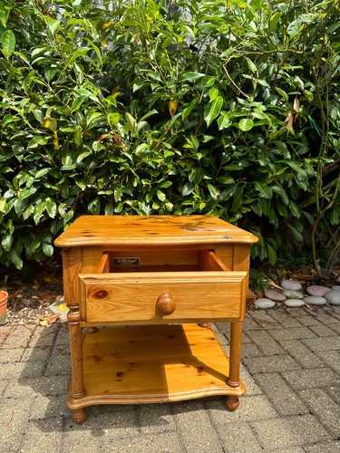 Pine side table - table, drawer