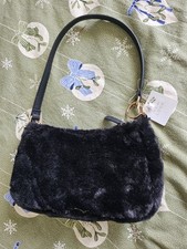 NEW LOOK BLACK FLUFFY FUR