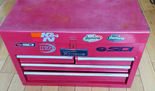Metal toolbox chest - with, 4