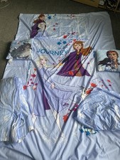 Single frozen 2 Bedroom Set Including Curtains And Cushions