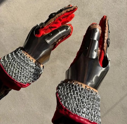 Medieval steel gauntlets - steel,