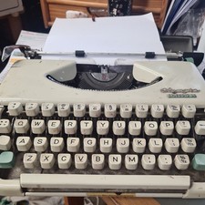 Vintage Olympia Splendid 66 Portable Typewriter With brown Case