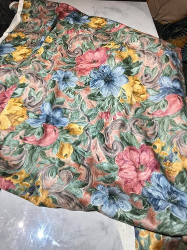 Vintage floral chintz fabric - floral,