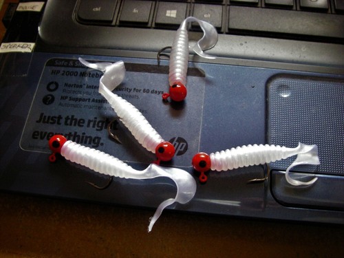 Red white jig - jig, curl