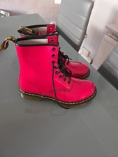 Ladies Dr Martens 1460