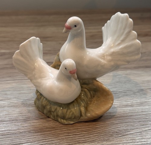 Vintage porcelain doves - vintage,