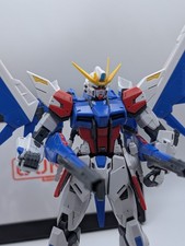 Master Grade Gundam 1/100 Scale
