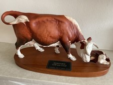 Beswick Connoisseur Hereford Cow & Calf on Wooden Plinth Model No. A2667 & 2669