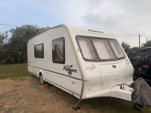 Bailey pageant caravan berth - bailey,