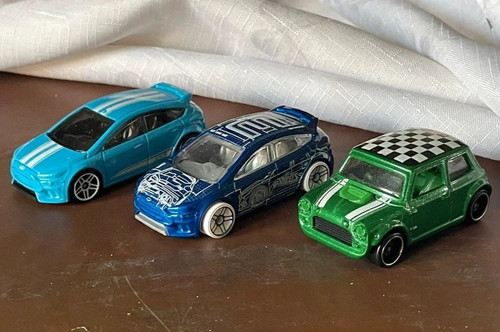Hot wheels die - 3,