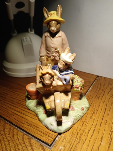 Royal doulton bunnykin home - doulton,